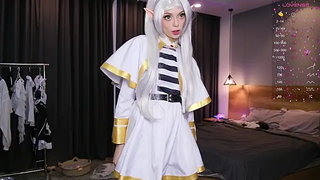 HolliWould  online show from 14, 12, 2025