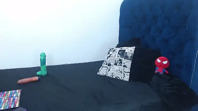 Snapshot of queenofwetqueens chatting on 3, 2, 2025 queenofwetqueens online show from 3, 2, 2025