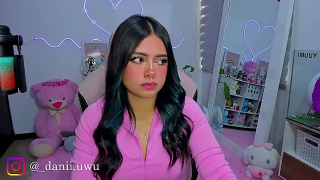 CuteDani  online show from 24, 4, 2026