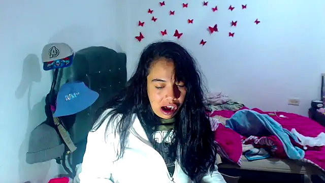 Snapshot of AmaraRoberts420 chatting on 13, 9, 2025 AmaraRoberts420 online show from 13, 9, 2025