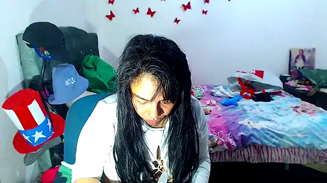 Snapshot of AmaraRoberts420 chatting on 17, 9, 2025 AmaraRoberts420 online show from 17, 9, 2025