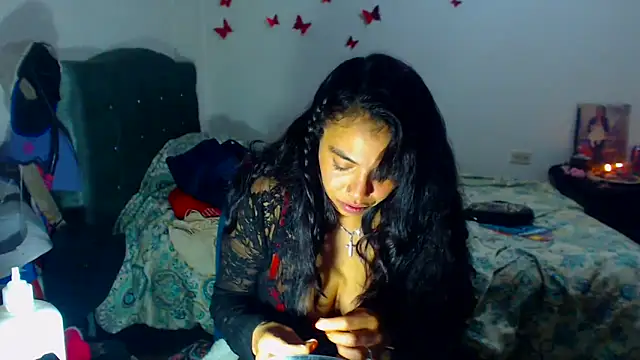 AmaraRoberts420 online show from 10, 10, 2025