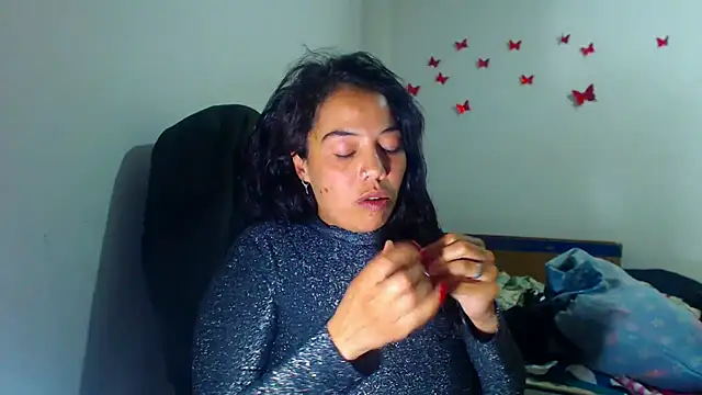 AmaraRoberts420 online show from 16, 11, 2025