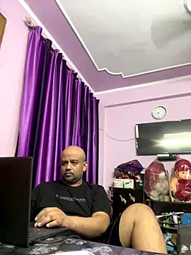 Dick 6inches online show from 15, 10, 2025