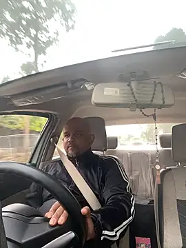 Dick 6inches online show from 23, 3, 2026