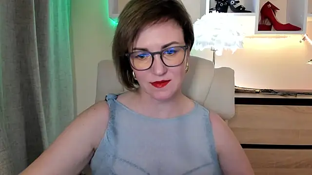 feliziaDesire online show from 16, 11, 2025