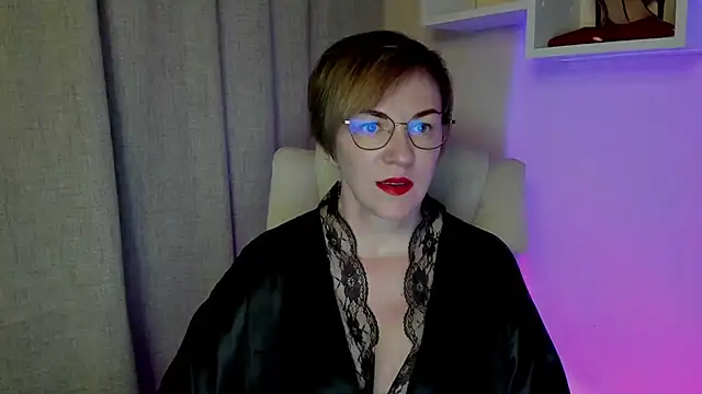 Snapshot of feliziaDesire chatting on 3, 7, 2026 feliziaDesire online show from 3, 7, 2026