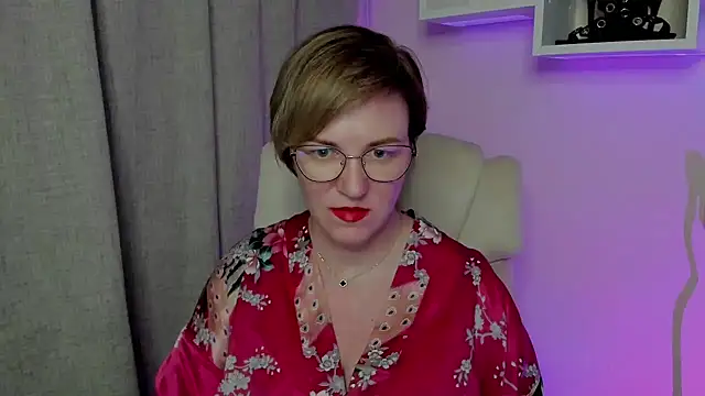 Snapshot of feliziaDesire chatting on 13, 7, 2026 feliziaDesire online show from 13, 7, 2026