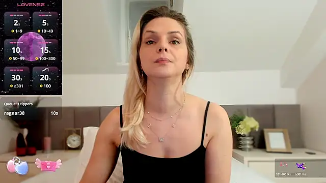 AshleyStorm  online show from 8, 2, 2025