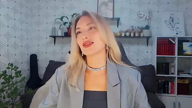 MillaXQueen online show from 13, 6, 2026