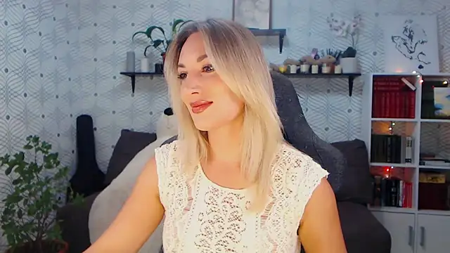 Snapshot of MillaXQueen chatting on 15, 6, 2026 MillaXQueen online show from 15, 6, 2026