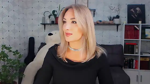 Snapshot of MillaXQueen chatting on 26, 7, 2026 MillaXQueen online show from 26, 7, 2026