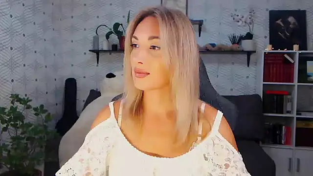 Snapshot of MillaXQueen chatting on 30, 7, 2026 MillaXQueen online show from 30, 7, 2026