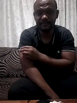 Snapshot of TheTwist chatting on 3, 2, 2025 TheTwist online show from 3, 2, 2025