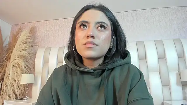 Snapshot of Rebeca_jones chatting on 28, 3, 2026 Rebeca jones online show from 28, 3, 2026