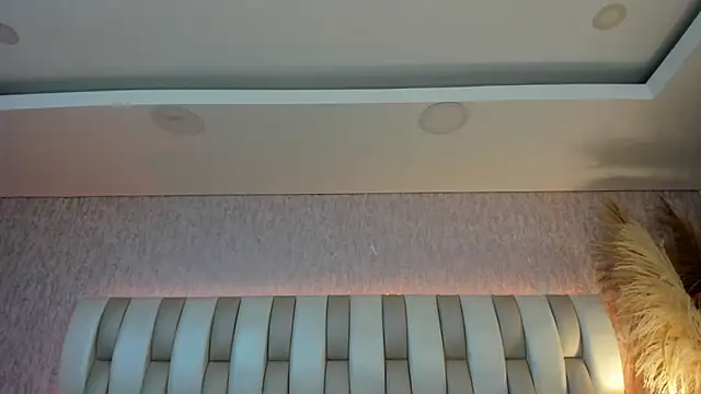 Snapshot of Rebeca_jones chatting on 13, 4, 2026 Rebeca jones online show from 13, 4, 2026