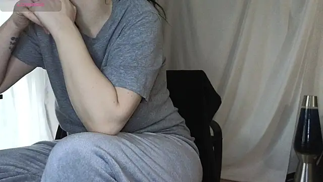 Mia G0ld online show from 13, 1, 2026