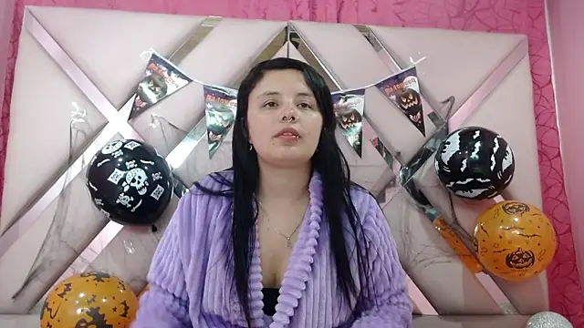 nathaly low1 online show from 9, 10, 2025