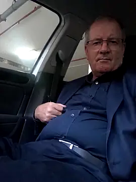 stiffandlubedxh online show from 9, 12, 2024