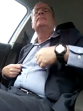 stiffandlubedxh online show from 11, 12, 2024