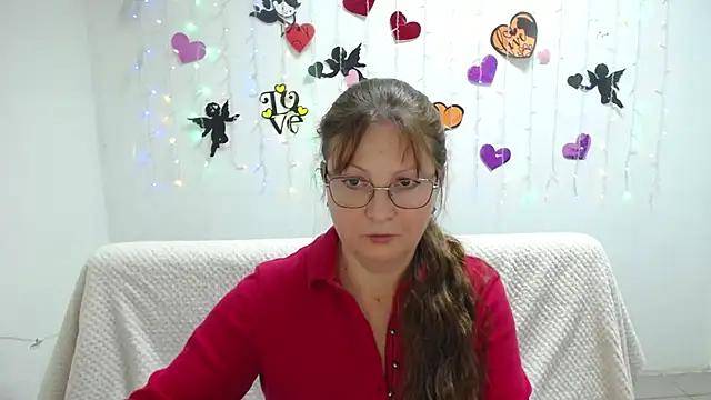 VanessaHotts online show from 26, 2, 2025