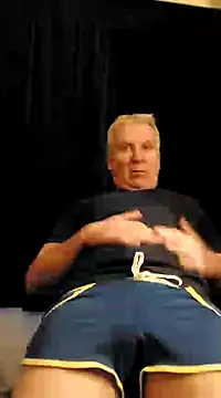 Snapshot of deromeo7 chatting on 4, 2, 2025 deromeo7 online show from 4, 2, 2025