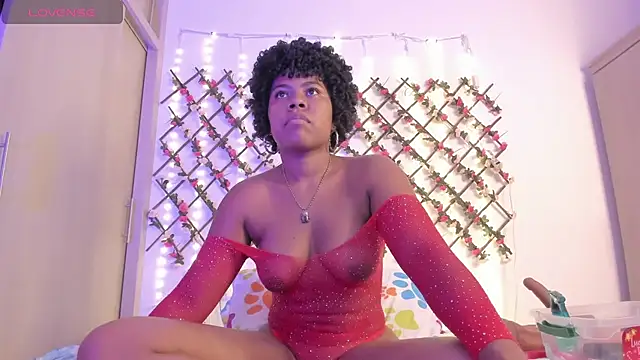 Snapshot of naughty_ebonyy chatting on 13, 6, 2026 naughty ebonyy online show from 13, 6, 2026