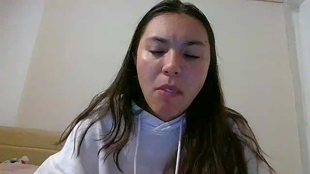  andygirl online show from 27, 4, 2026