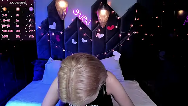 Snapshot of StephanieSweety chatting on 13, 2, 2025 StephanieSweety online show from 13, 2, 2025