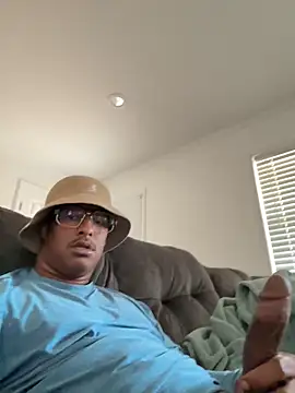Snapshot of cumwithus1903 chatting on 7, 3, 2025 cumwithus1903 online show from 7, 3, 2025