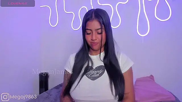 meganjames1 online show from 7, 12, 2024