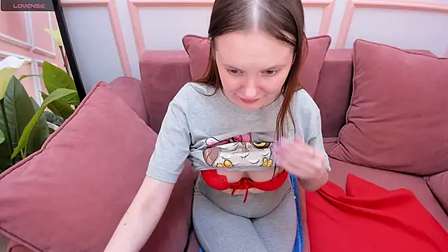 Snapshot of JannaVerdi_ chatting on 3, 2, 2025 JannaVerdi online show from 3, 2, 2025