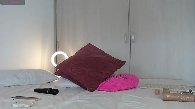 cristal sexybody online show from 26, 11, 2025