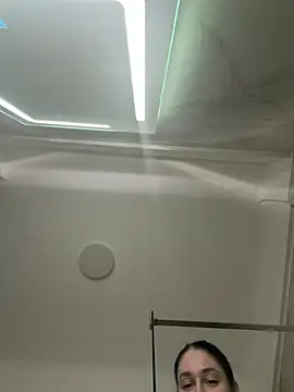 moniqque online show from 19, 2, 2026