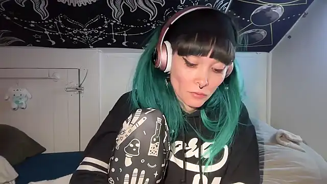 Snapshot of FRRANNKIE chatting on 31, 1, 2025 FRRANNKIE online show from 31, 1, 2025