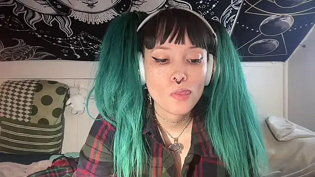 Snapshot of FRRANNKIE chatting on 27, 2, 2025 FRRANNKIE online show from 27, 2, 2025