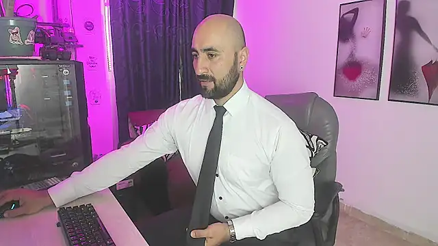 Leon 1234 online show from 11, 1, 2025