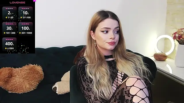 Kailynn Moenn online show from 19, 12, 2024