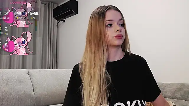 Kailynn Moenn online show from 13, 3, 2025