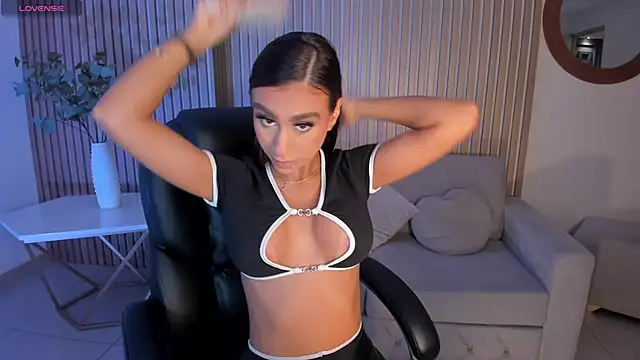 DannaCruz online show from 18, 10, 2025