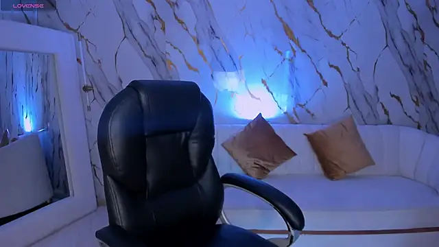 DannaCruz online show from 10, 1, 2026