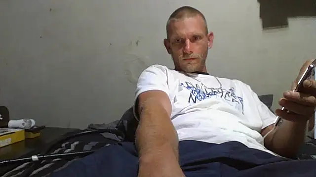 Snapshot of daddytim0 chatting on 12, 4, 2026 daddytim0 online show from 12, 4, 2026