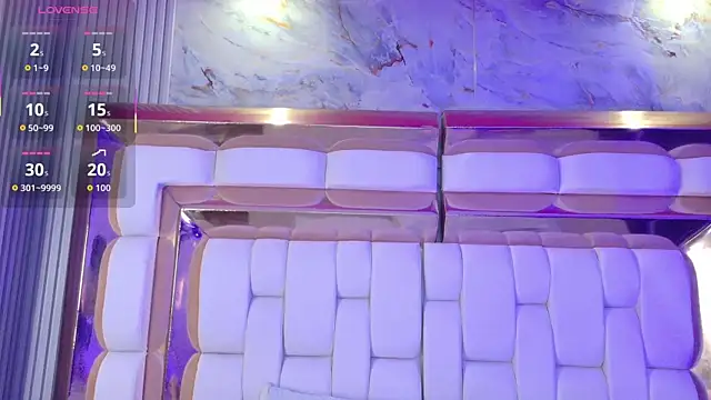 valkiria moore online show from 12, 1, 2026