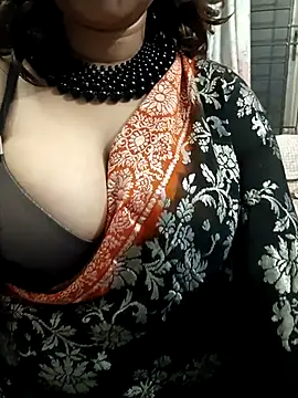 Sexybomb33 online show from 27, 2, 2025