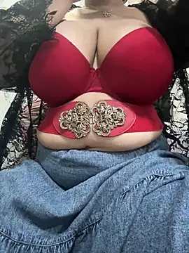 Sexybomb33 online show from 17, 2, 2026