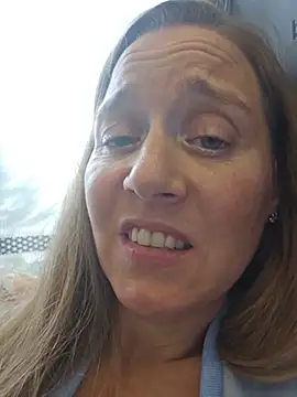 Snapshot of SkyelarSommer chatting on 12, 5, 2026 SkyelarSommer online show from 12, 5, 2026