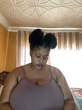 Snapshot of KnockoutBestie chatting on 6, 6, 2026 KnockoutBestie online show from 6, 6, 2026