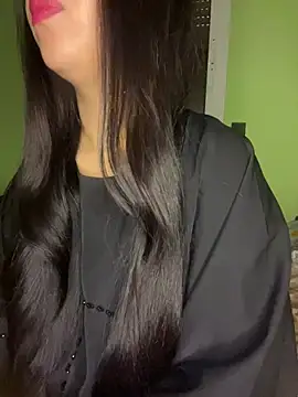 Mayacrayzi online show from 3, 2, 2026