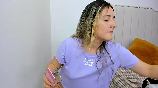 Hanna86 online show from 11, 2, 2025