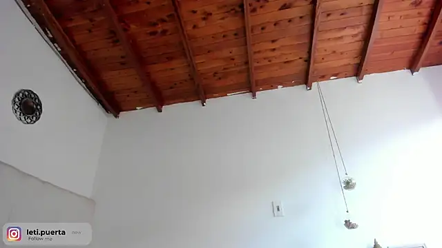 leticiapuerta9 online show from 2, 2, 2025